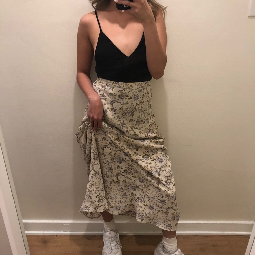 90s Midi / Full Length Cream Floral Skirt